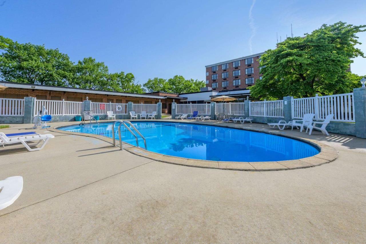 Aire Hotel Lebanon Hershey 외부 사진